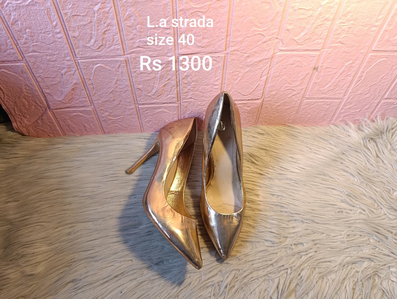 La Strada 40