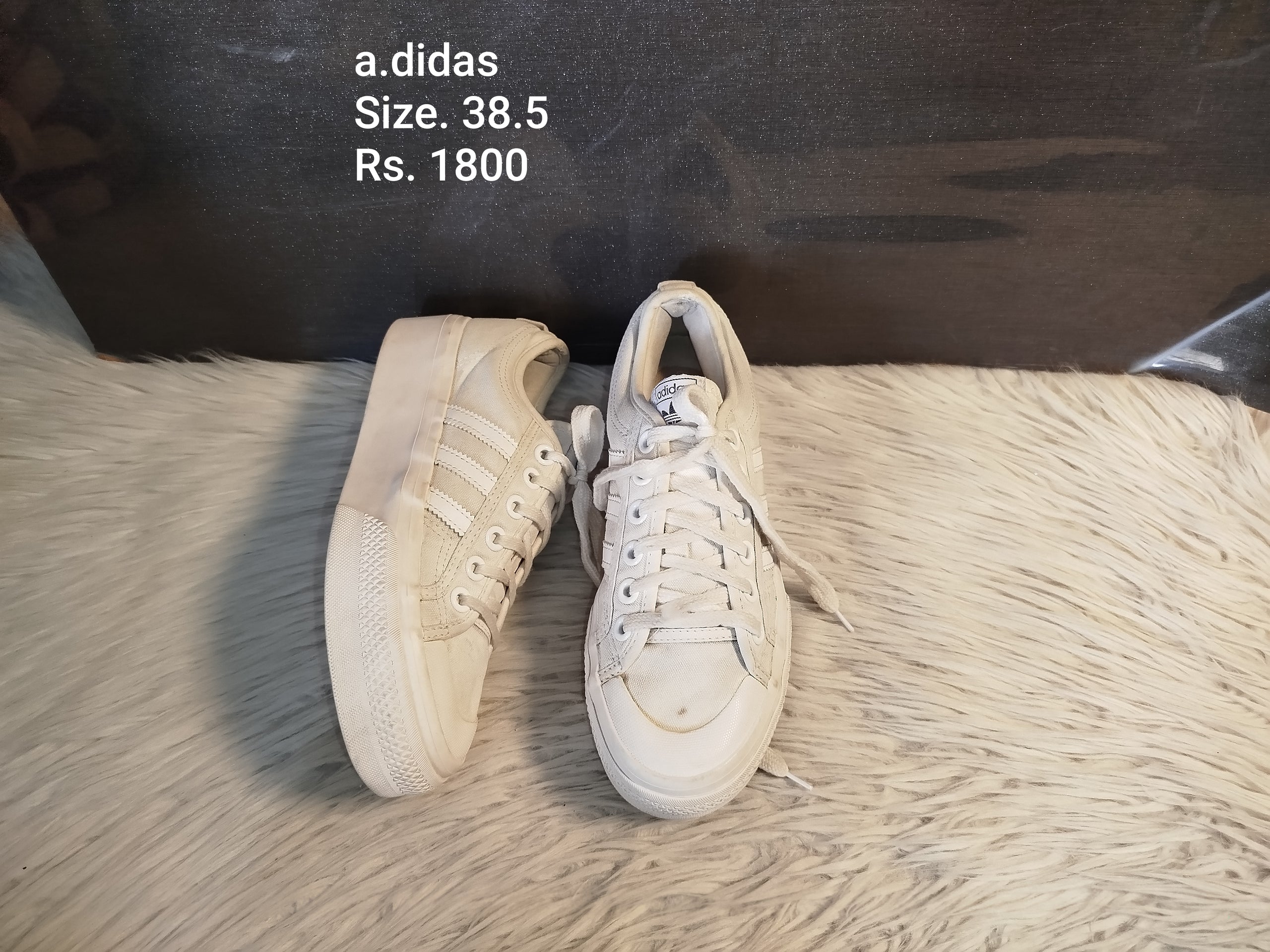 Adidas 38.5