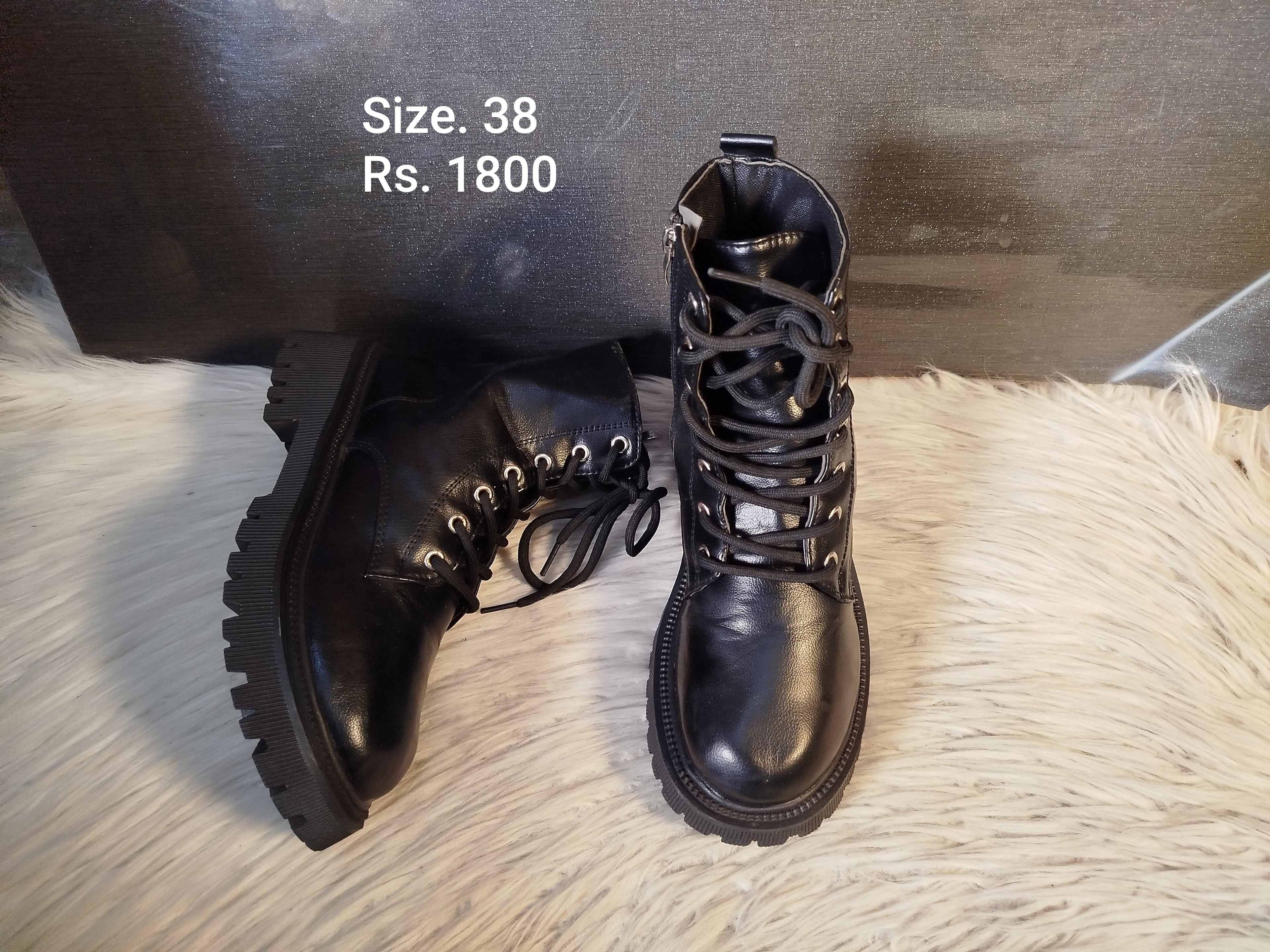 Boots 38