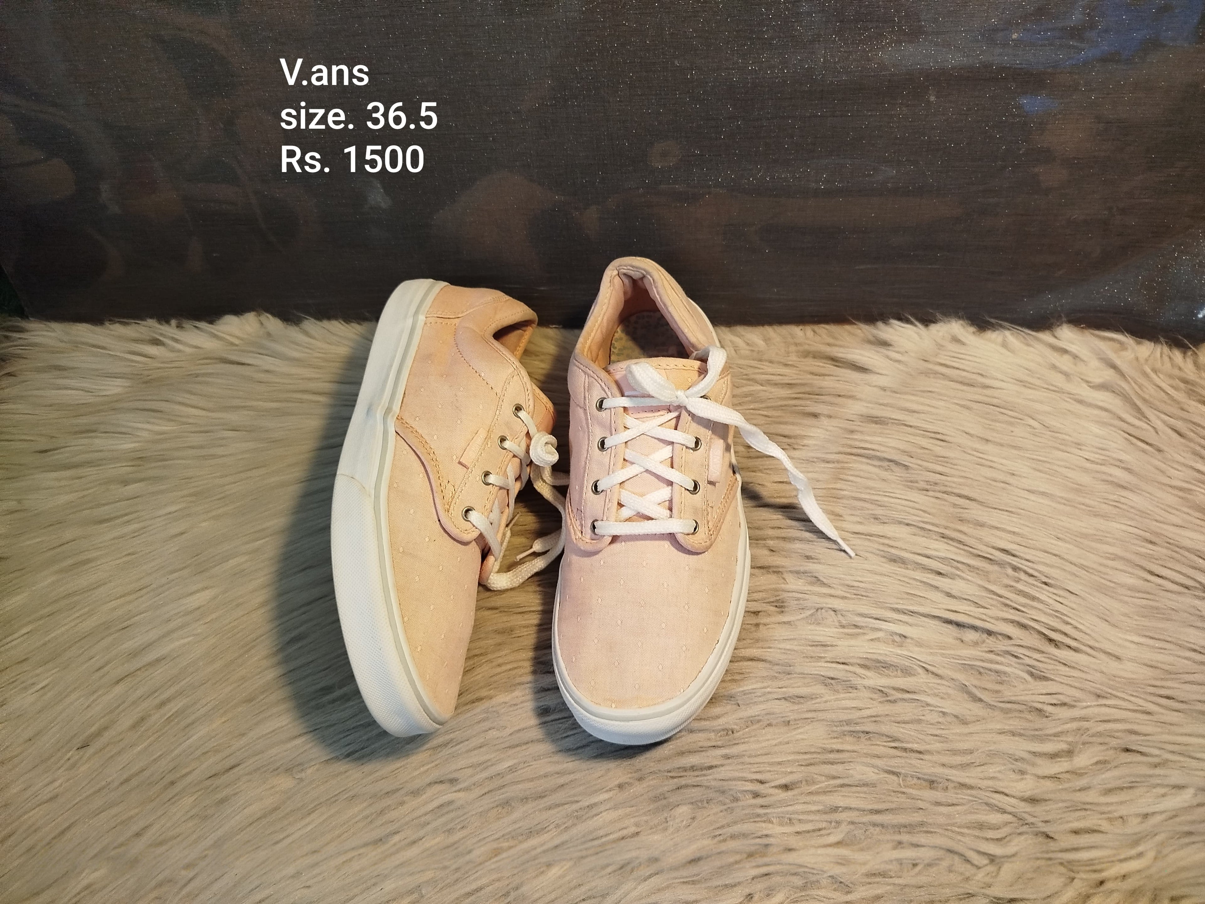 Vans 36.5