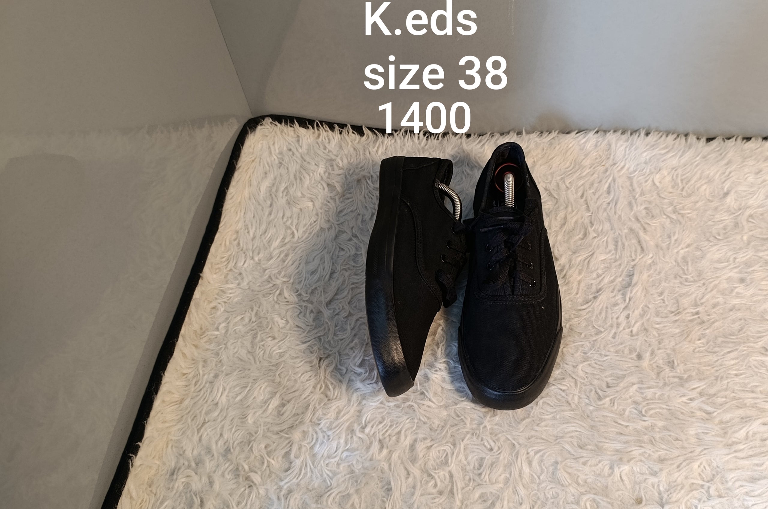 Keds 38